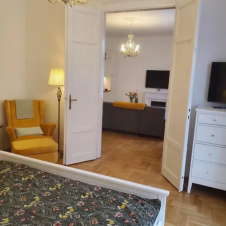 2 Near Castle District *
